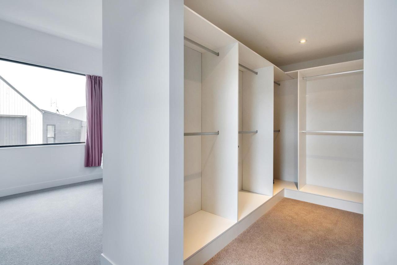 Вілла Blissful Breeze Townhouse With Parking And Patio Окленд Екстер'єр фото