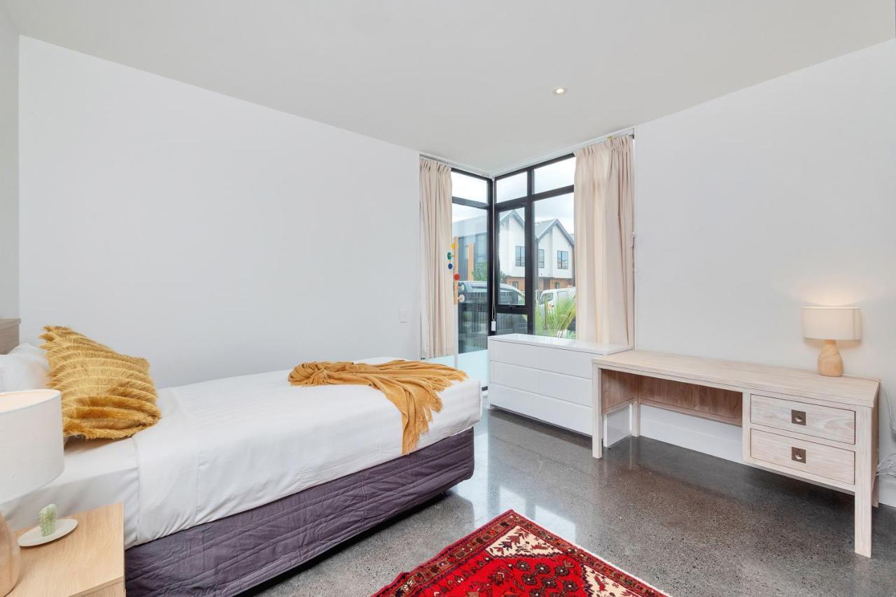 Вілла Blissful Breeze Townhouse With Parking And Patio Окленд Екстер'єр фото